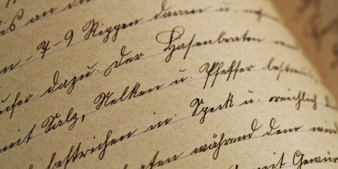 handwriting-1362879_1920